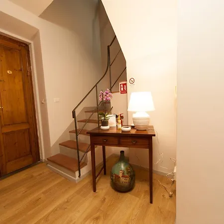 La Porta Del Paradiso Bed & Breakfast 3*